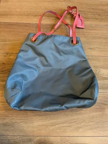 그레이 토트백 핑크 스트랩