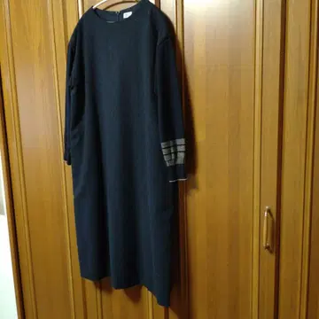 팔라스 팰리스 네이비 긴팔 원피스