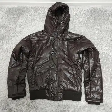 브라운 후드 부착 자켓