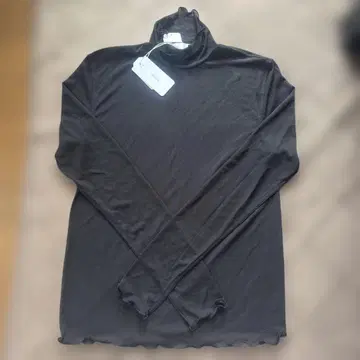 미사용 새상품 TRANNA 시어 탑 블랙