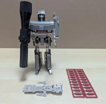 레어 트랜스포머 G1 메가트론