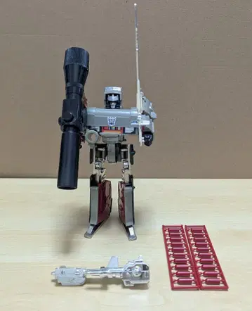 레어 트랜스포머 G1 메가트론