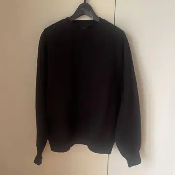 DAIWA PIER39 블랙 크루넥 트레이닝복