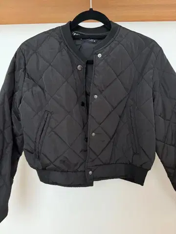 INDITEX 블랙 MA-1 자켓