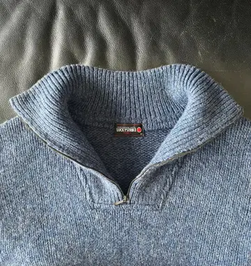 [ 새상품급 ] LUCKY STRIKE 하프 지퍼 니트 네이비 M