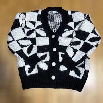 ZARA 기하학 패턴 가디건 S 블랙 화이트