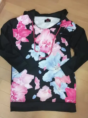 다투라 DaTuRa 플라워 (꽃무늬) 후드티