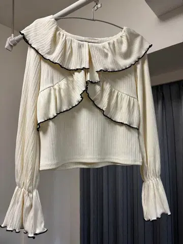 milybilet 상의 블라우스