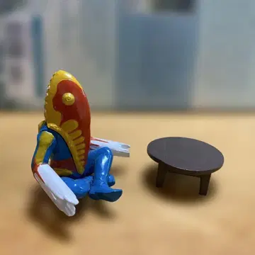 울트라 세븐 괴수 피규어 반다이 HG 메트론 외계인 미니북 포함