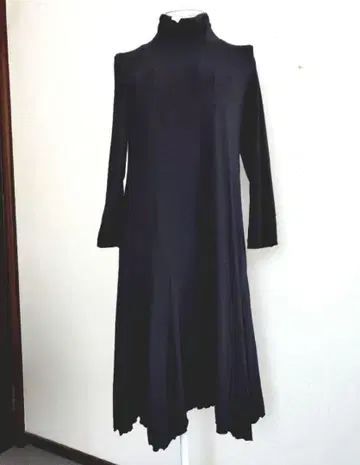 COSA-NOSTRA 코자노스트라 원피스 터틀넥 블랙