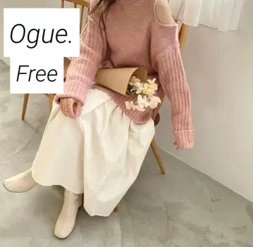 [ 새상품급 ] Ogue. 오픈 숄더 아자토 니트 핑크 F