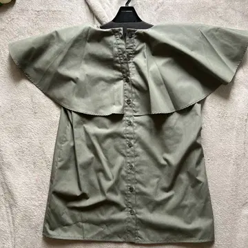 미사용 새상품 ohga 플레어 슬리브리스 셔츠