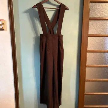 서스펜더 부착 와이드 팬츠