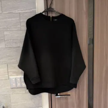 Theory 블랙 스웨트 셔츠