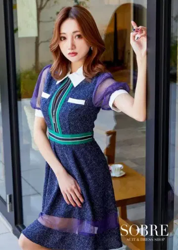 소브레 네이비 퍼프 슬리브 드레스