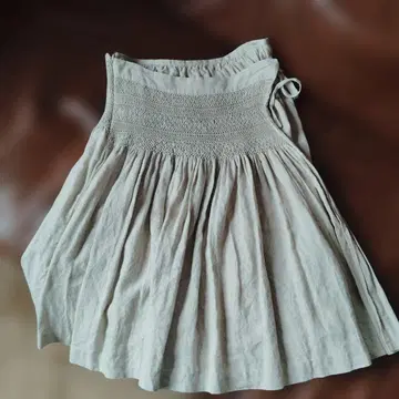 네세세아 스모킹 자수 스커트