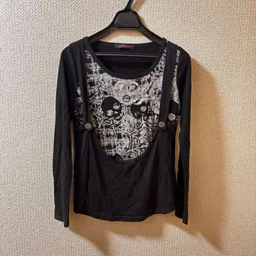 [ Y2K ] 스컬 프린트 긴팔 T셔츠 블랙