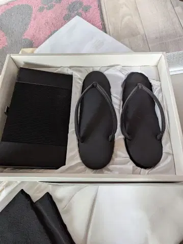 블랙 상복과 조리 세트