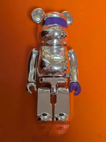 베어브릭 100% Kostas Seremetis BE@RBRICK