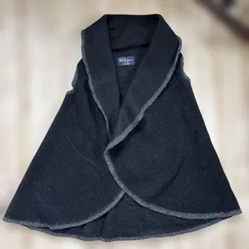 Mac & Co. 이탈리아제 블랙 니트 판초