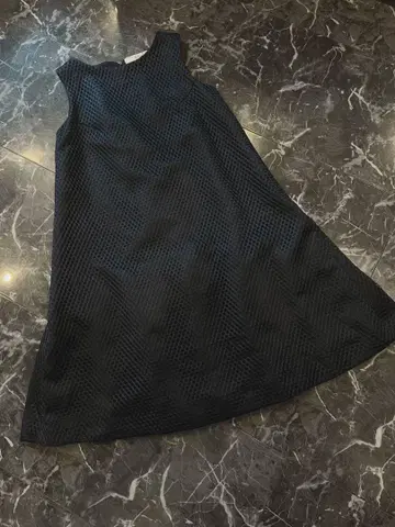 HAUTE 백 페플럼 메쉬 슬리브리스 드레스 원피스 블랙