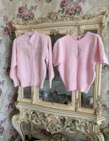 초고급품! 레어 정가 4만 엔 이상! 복슬복슬 앙상블 니트 스웨터 핑크