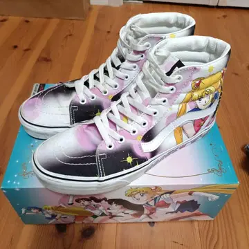 VANS 세일러문 Sk8-Hi