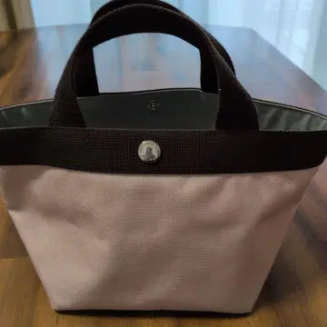 에르베샤 펠리에 701c 타마라