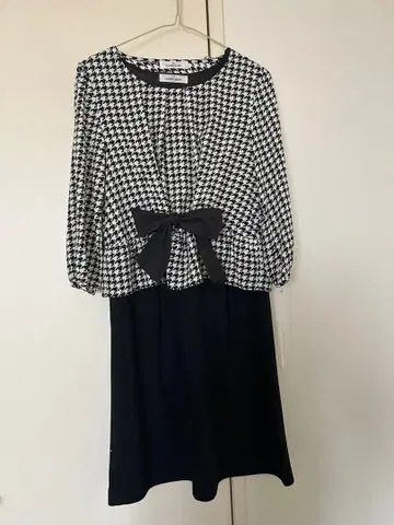 갤러리 비스콘티 하운드투스 체크 패턴 리본 원피스 긴팔 블랙 화이트