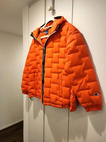 Champion 경량 다운