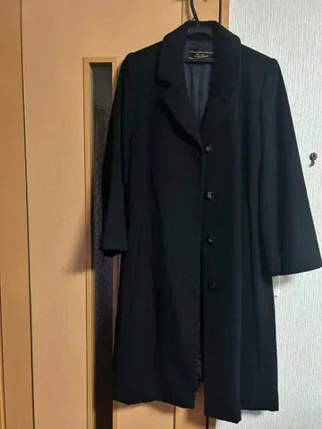 레리안 블랙 롱 코트 캐시미어 100%