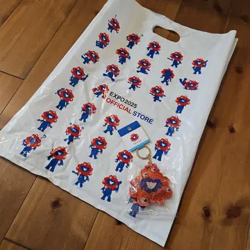 EXPO 2025 미야쿠미야쿠 반짝이 키링 봉투