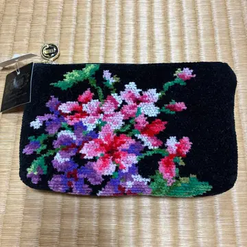 FILLER 꽃무늬 자수 파우치