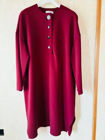 ADORE 어도어 와인 레드 색상 원피스 36 사이즈 새상품급