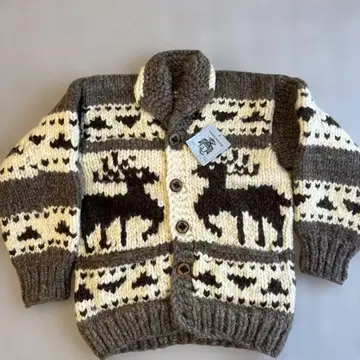 미사용 새상품! 캐나다제 카우친 스웨터 핸드메이드 니트 메이플 버튼 42