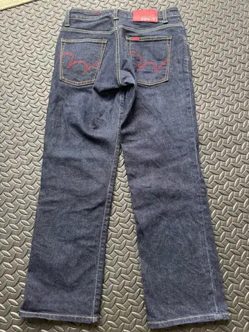 새상품급! EDWIN BLUE TRIP EDGE LINE 사이즈 28