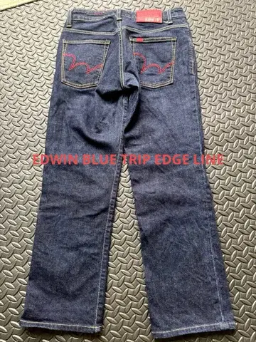 새상품급! EDWIN BLUE TRIP EDGE LINE 사이즈 28