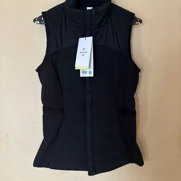 Lululemon Down for It All Vest 블랙