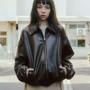 ZARA 가죽 자켓