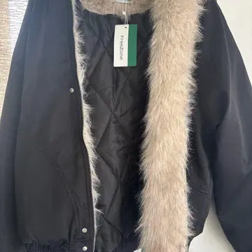 FreeZone 블랙 퍼 점퍼 택 포함 새상품