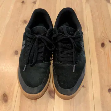 에트니스 스니커즈 블랙