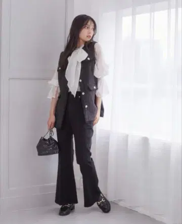 PROPORTION BODY DRESSING 라메 트위드 베스트