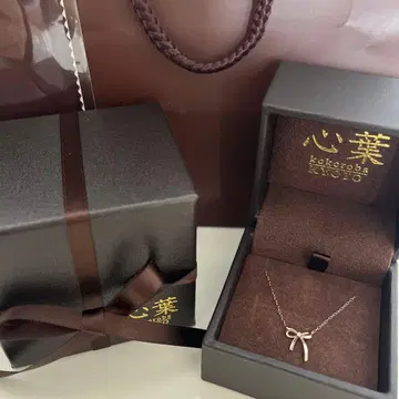 심엽 리본 모티브 목걸이 kks-0329