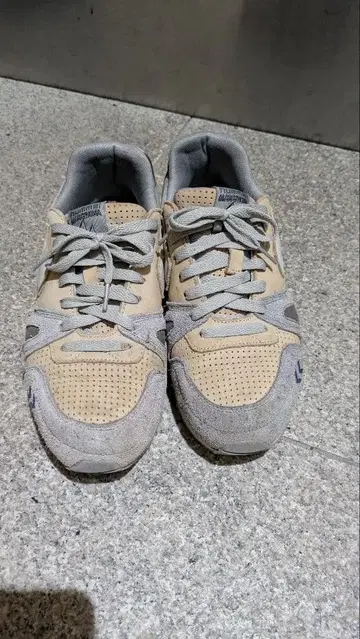 험멜 hummel 스니커즈