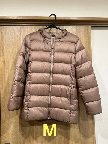 후드 부착 브라운 다운 자켓 M 사이즈