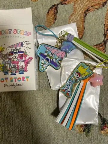 디즈니 스토어 토이스토리 시크릿 스트랩 버즈 제시 세트