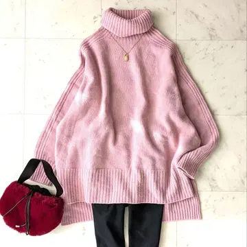 개럴개런트 백 슬릿 터틀 니트 핑크