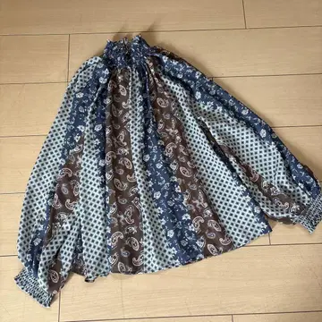 BEAMS 긴팔 블라우스