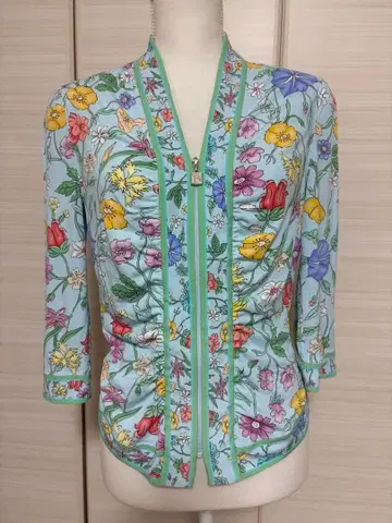 이타리야 지퍼 티셔츠