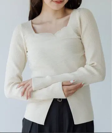 스퀘어 데콜테 튤 니트탑 SENEE